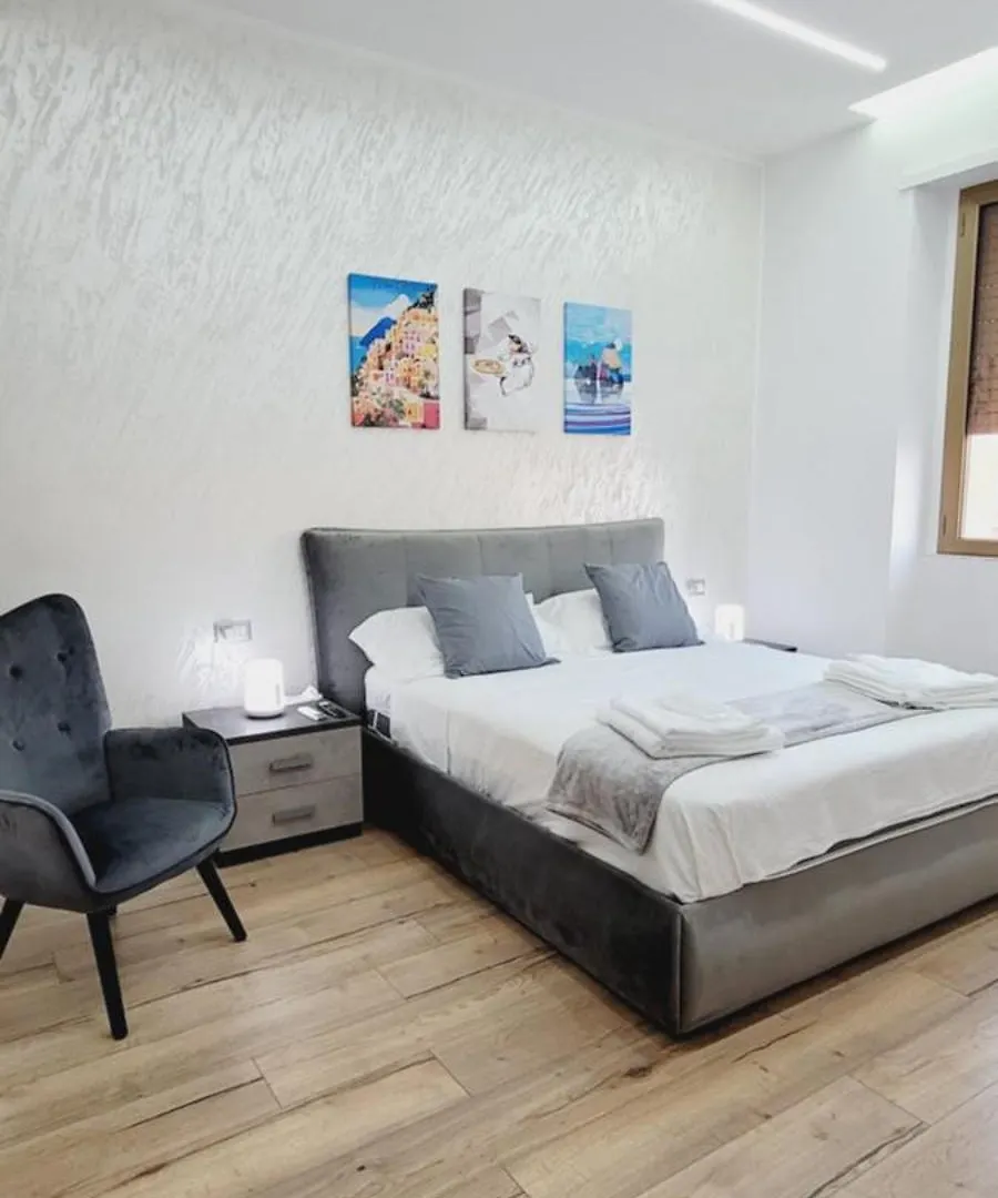 Luxury Napoli Style Apartment