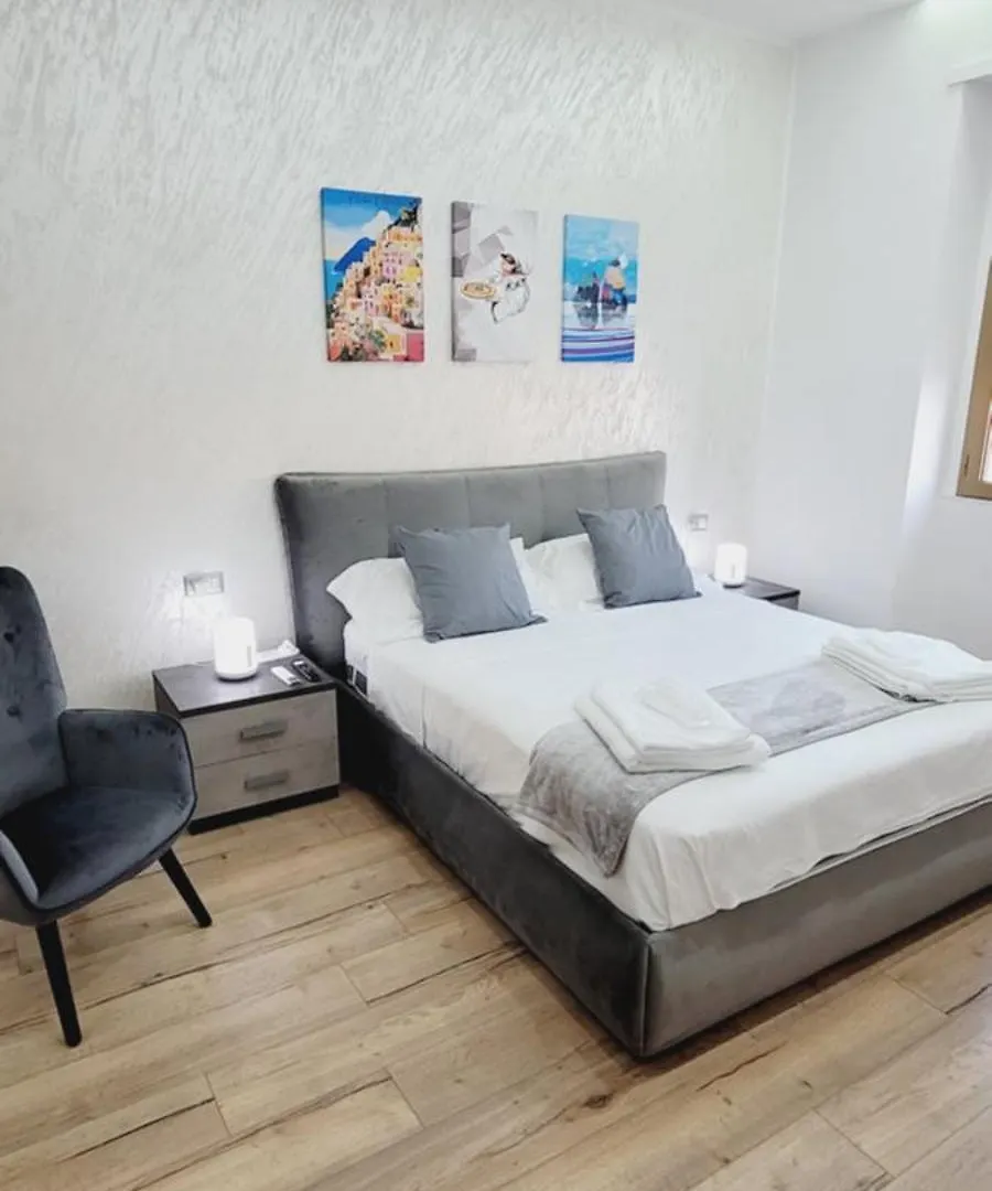 Luxury Napoli Style Apartment