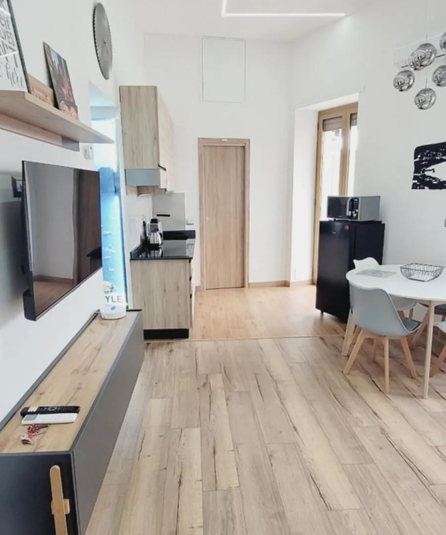 Luxury Napoli Style Apartment  Naples